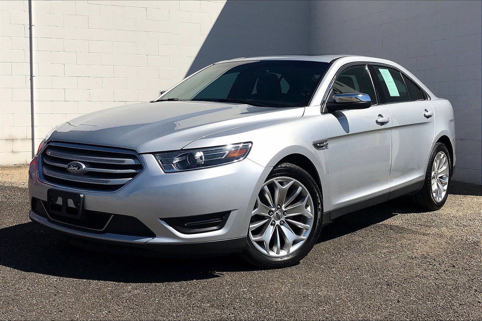 PreOwned 2019 Ford Taurus Limited FWD 4D Sedan in Morton