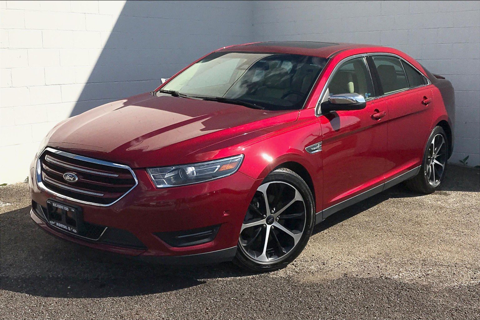 PreOwned 2015 Ford Taurus 4dr Sdn Limited AWD 4dr Car in Morton