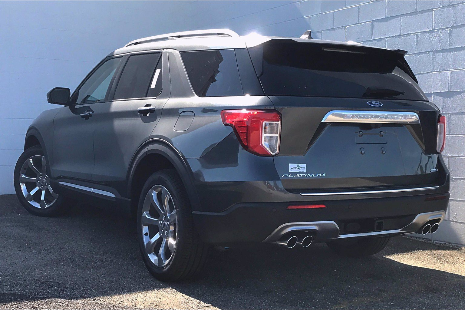 New 2020 Ford Explorer Platinum 4D Sport Utility in Morton #A28273