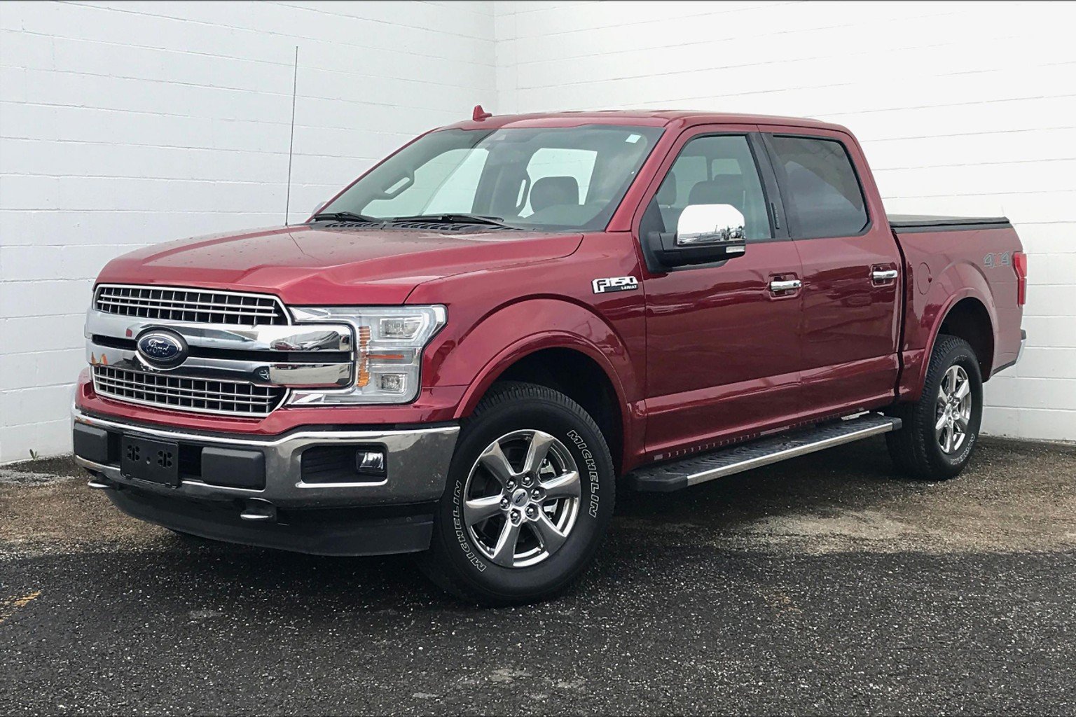 Pre-Owned 2018 Ford F-150 LARIAT 4WD SuperCrew 5.5' Box Crew Cab Pickup