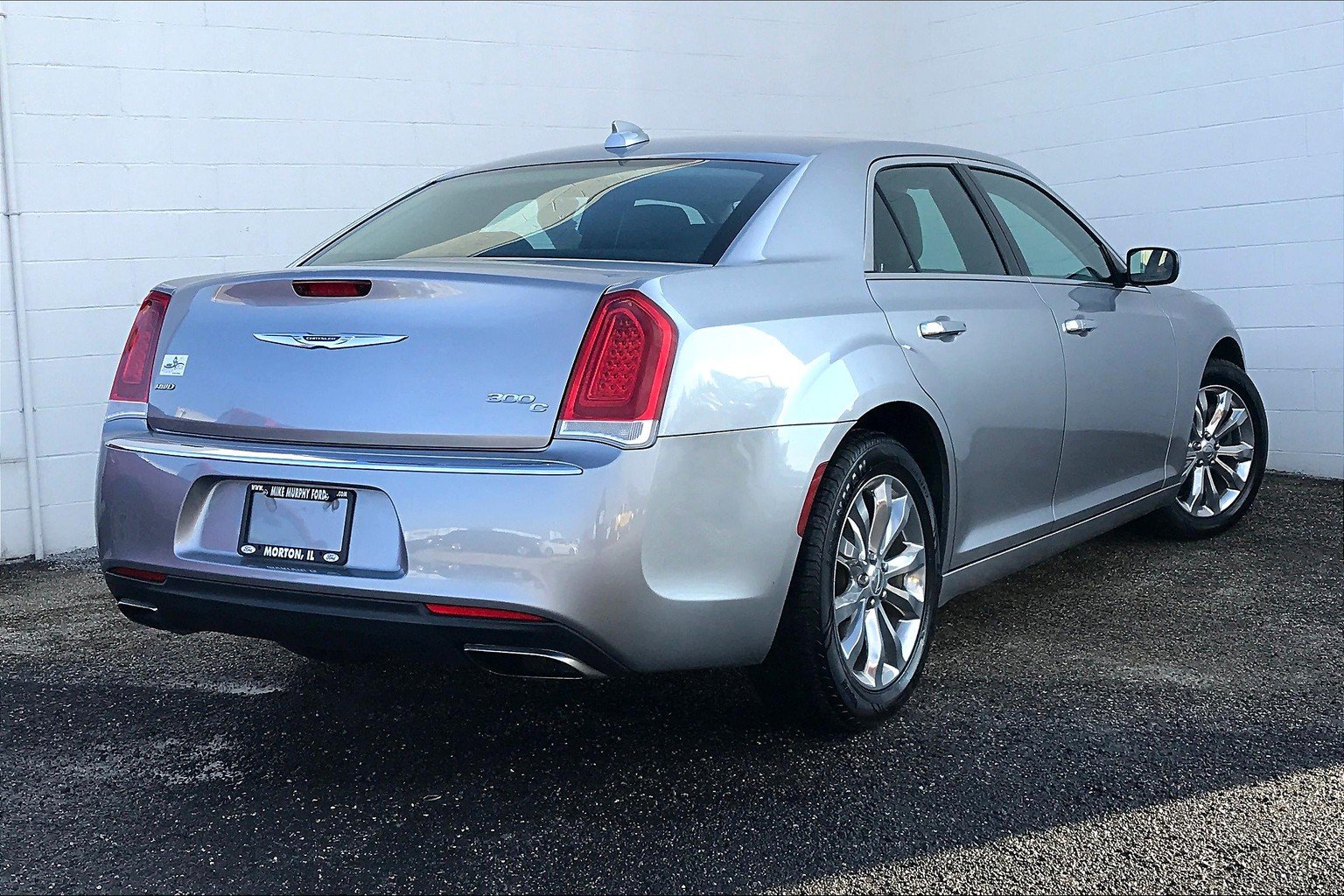 Chrysler 300c объем фреона