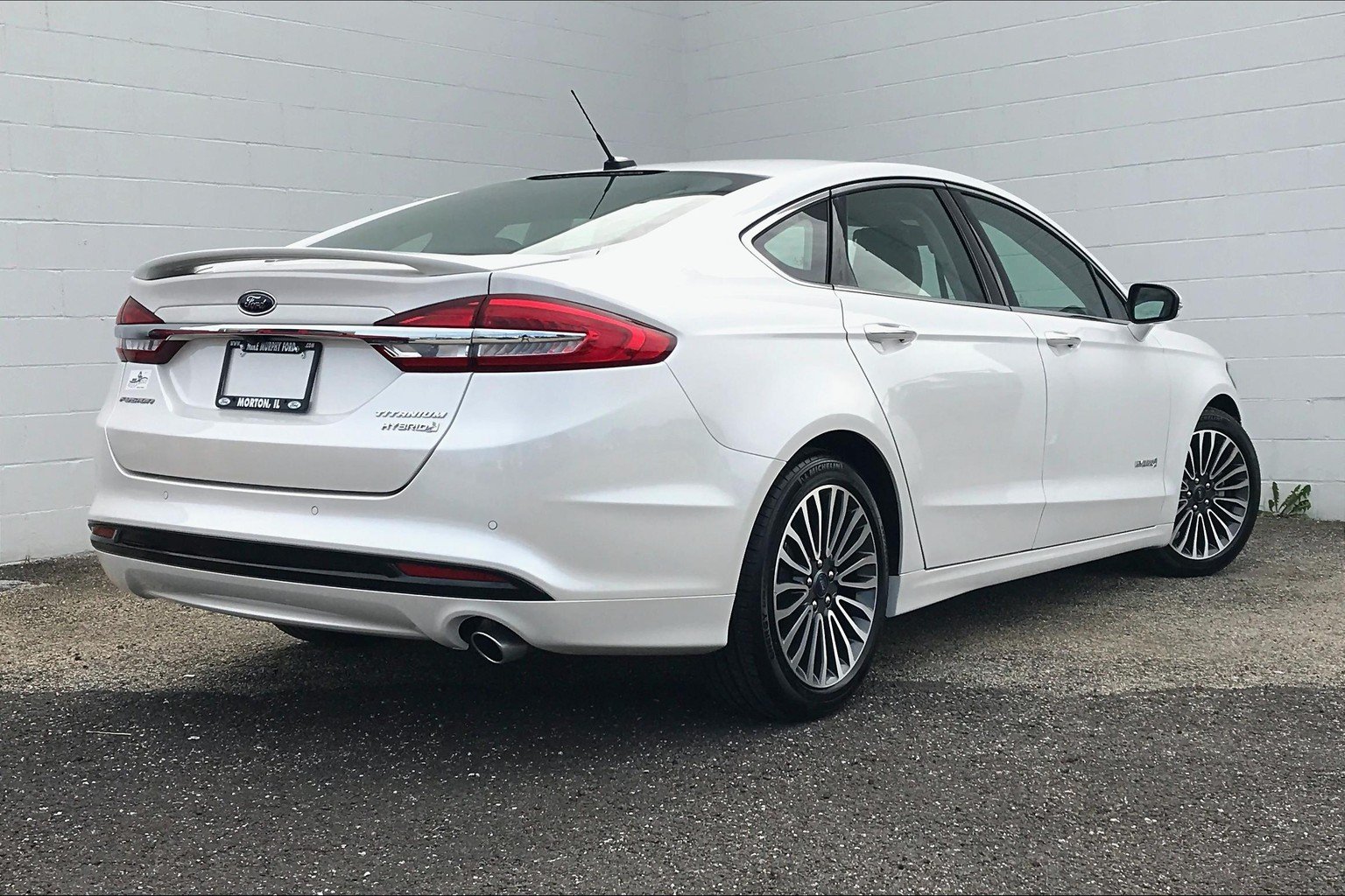 Ford fusion hybrid titanium